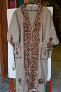 Gents Gown chitrali patti Hand Embroidered