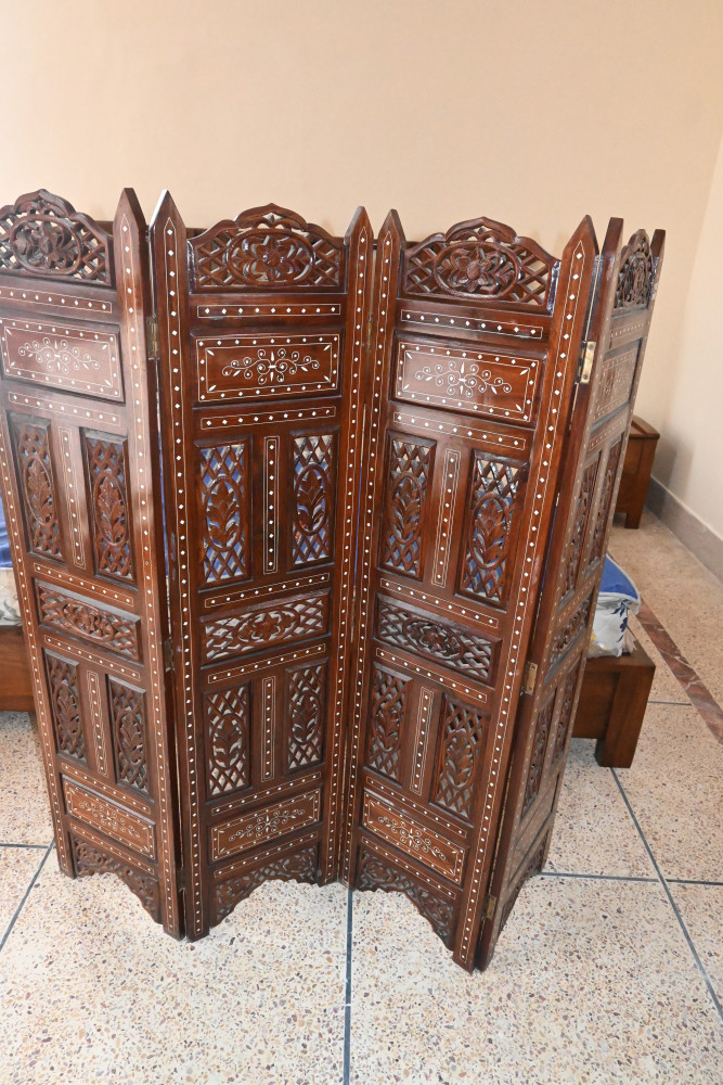 Wooden partition size  48 x48" plastic Inlay cut work made by shesham wood