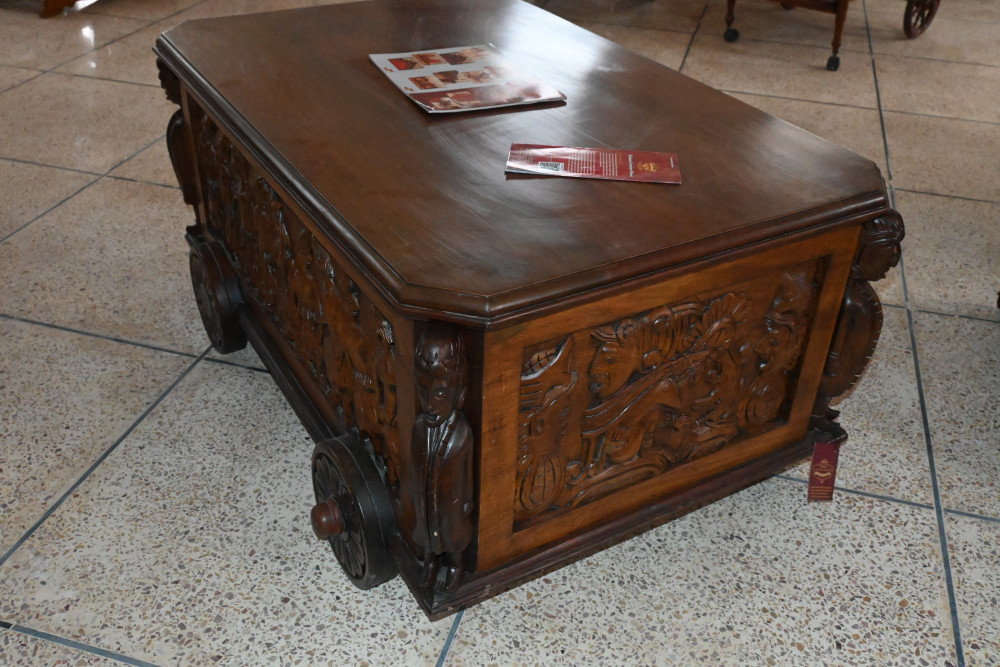 Wooden capton chest  size 26x42" shasham wood hand carved