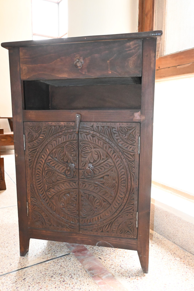 Wooden Chester carved seating anteeq