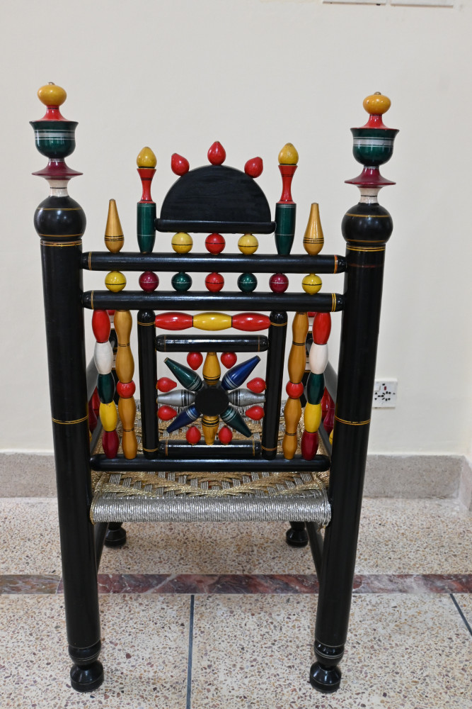 Wooden lequre art chair,