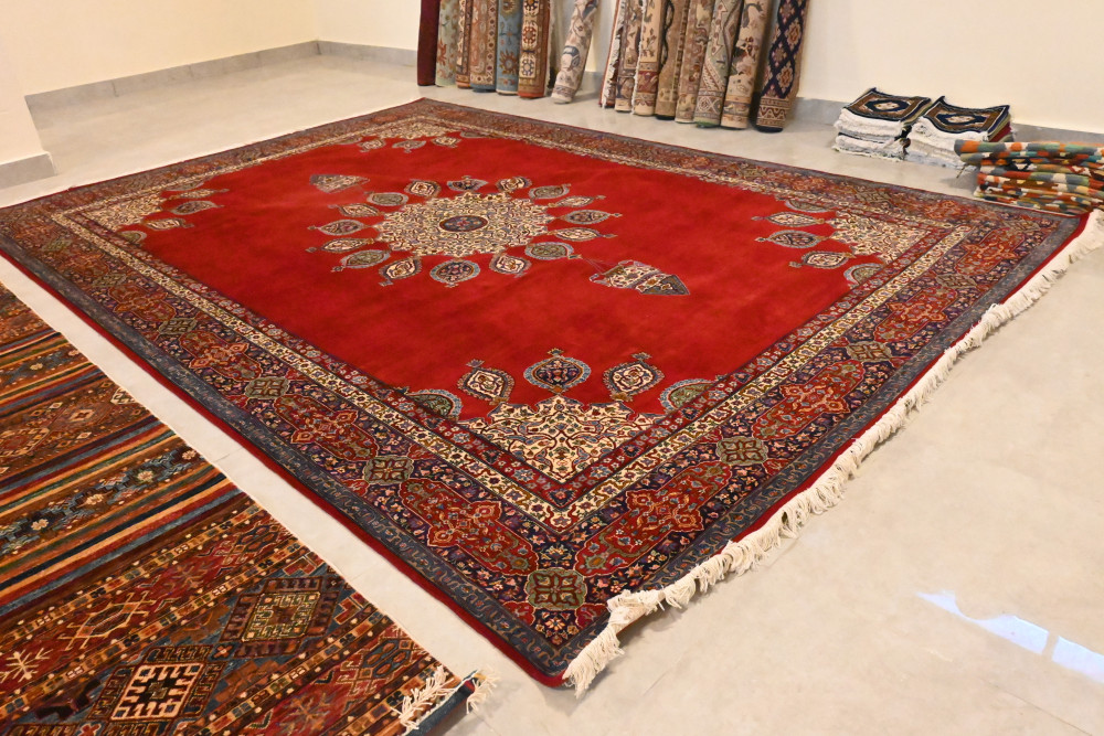 Hand knotted carpet  Kashmir size 8x8