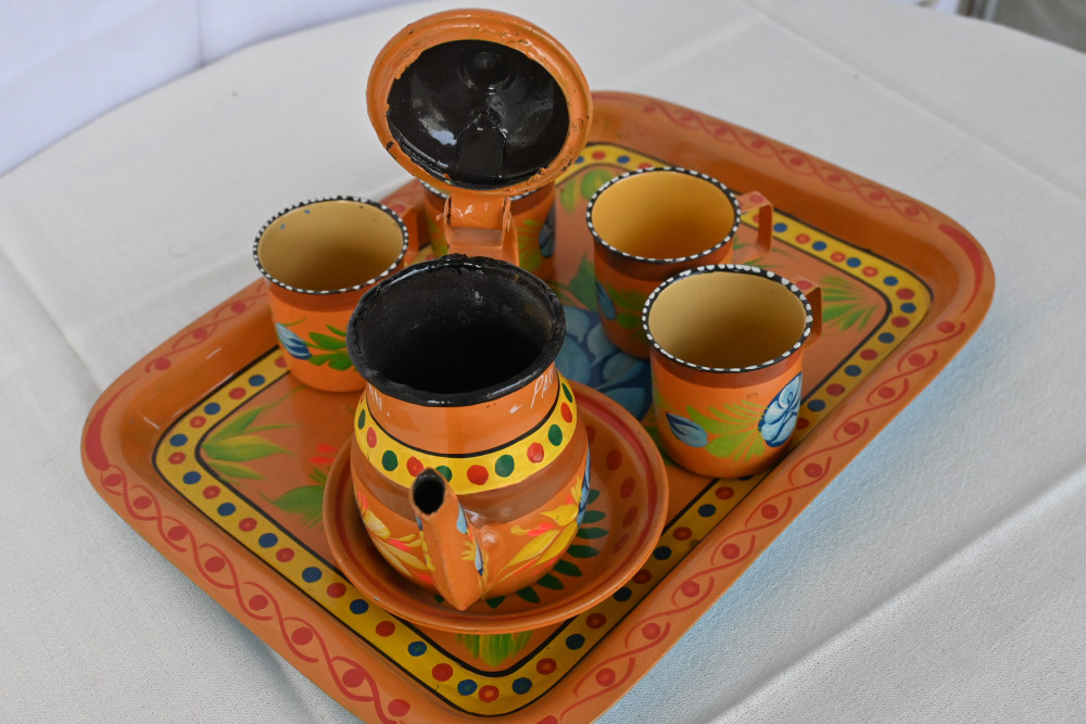Truck Art tea set