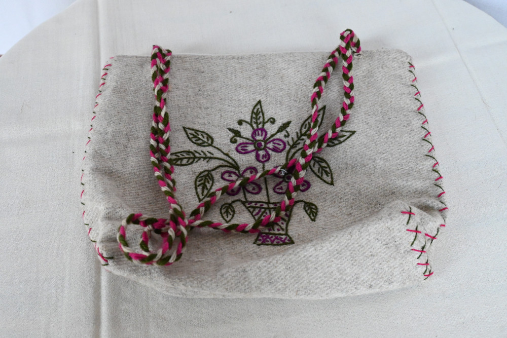 Shoulder bag chitrali