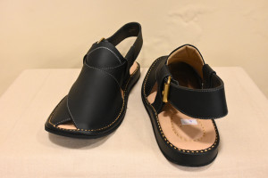 Charsadda Leather Chappal- Black Colour