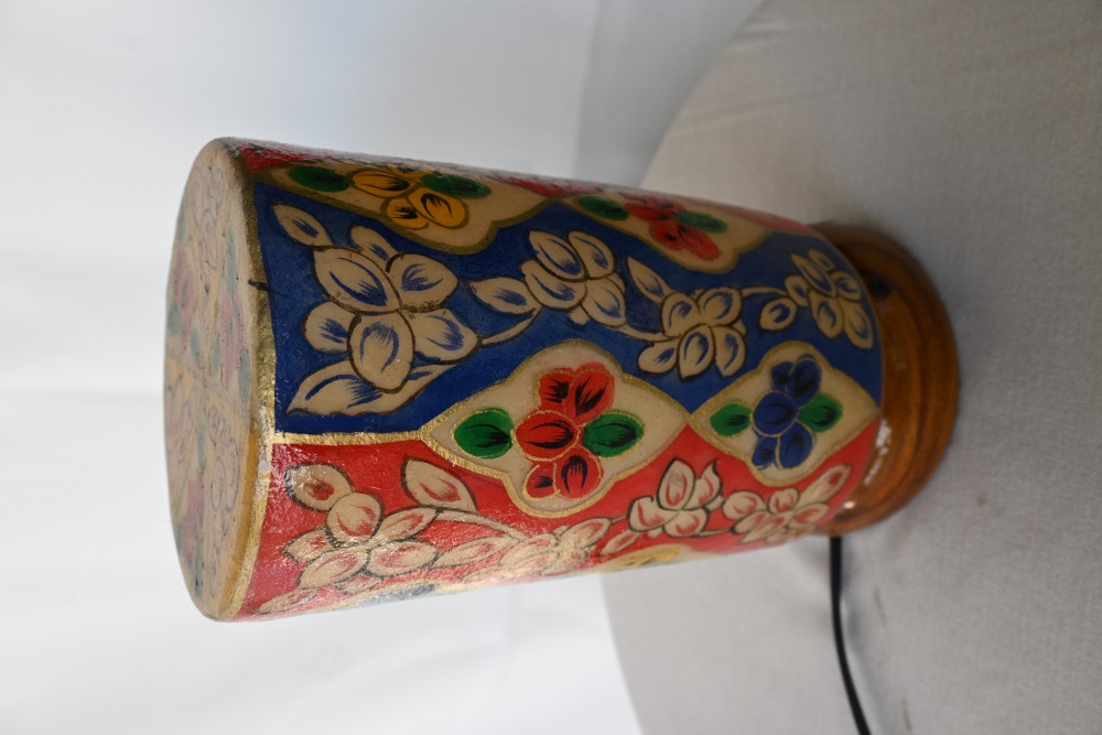 Cylindrical Lamp with Camel SKin